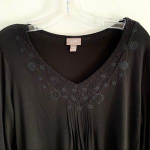 J.Jill Embroidered V-Neck Long Sleeve Top Size M